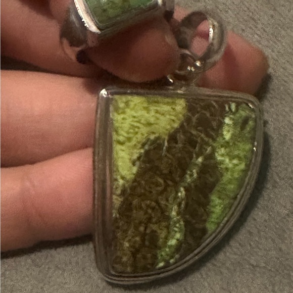 Sterling Silver Gaspeite Pendent Ring Sterling size 6.5 Women's /Men,s - Picture 5 of 14